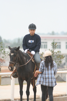 10-28日星沙新江马场骑马活动照片