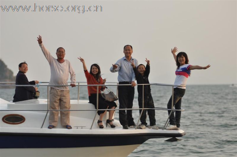 亚运行之二21号下午深圳白龙驹的游艇和摩托艇