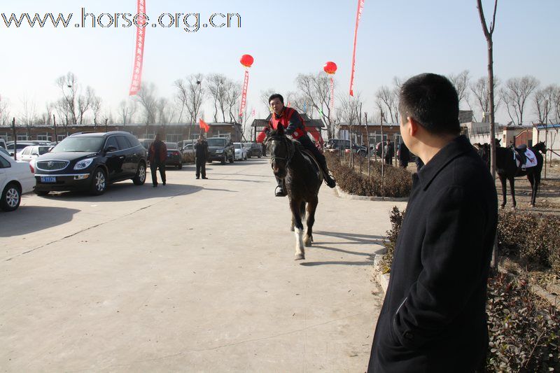 进贤庄园首界赛马联谊会20公里赛