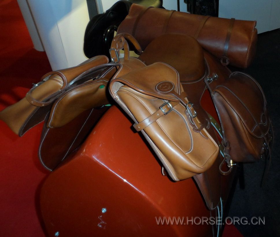HKK saddle (2).jpg
